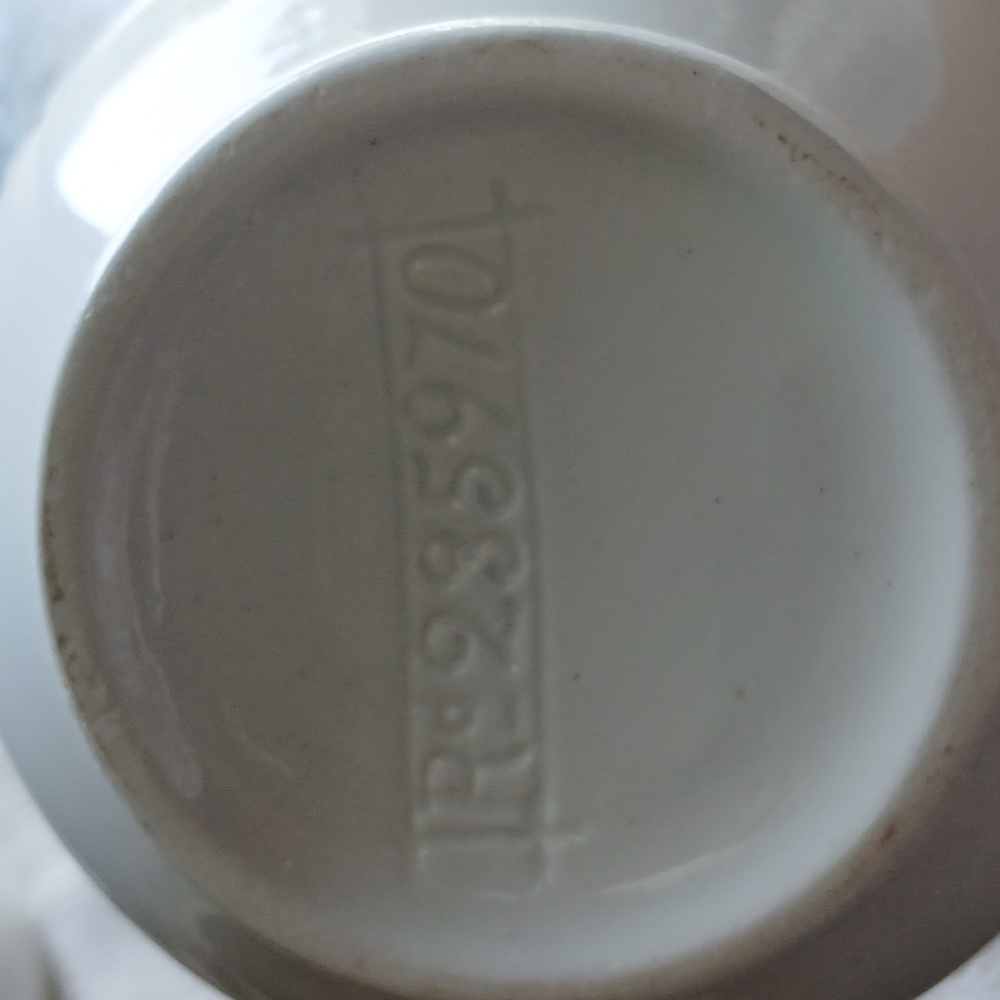 Vintage or Antique blue and white ceramic pitcher - Picture 3 of 6